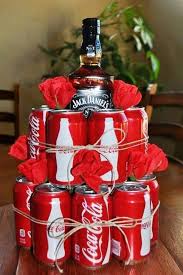 Romance your man with thoughtful valentine's gifts for guys like engraved men's rings, monogrammed cufflinks and fun custom boxers. Creative Valentines Day Gifts For Him To Show Your Love Glaminati Com Diy Valentines Gifts Easy Diy Christmas Gifts Christmas Gifts For Him