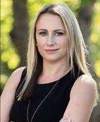 Sara Keyes's Instagram, Twitter & Facebook