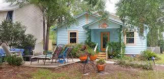 Book with our pet friendly guarantee and get help from our canine concierge! 2br Cottage Vacation Rental In Oak Island North Carolina 133266 Agreatertown