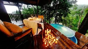 Teluk datai yang berada di bagian utara merupakan tempat honeymoon mewah dan romantis dengan pantai yang ekslusif. 12 Villa Di Malaysia Dengan Kolam Renang Persendirian Ideal Untuk Percutian Romantis