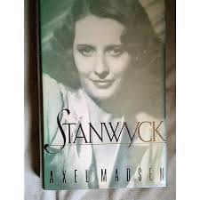 Jane Wayne's Instagram, Twitter & Facebook