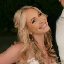 Kaitlyn Tennent's Instagram, Twitter & Facebook