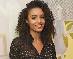 La historia es una adaptación de los libros de la escritora británica beth reekles y se. Maisie Richardson Sellers 16 Facts About The Kissing Booth 3 Star You Need To Know Popbuzz