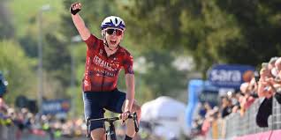 Bookended by individual time trials, this year's giro d'italia will start from torino and finish in milano, after almost 3500 kilometers. 3bmapofb13qmmm