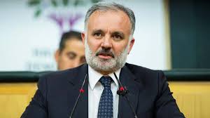 Eğitim ve öğretim yıllarının başlangıcı kars oldu. Ayhan Bilgen Den Yeni Parti Aciklamasi