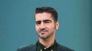 Recensie: In het lijvige vervolg op 'Wees onzichtbaar' slaat Murat Isik een  interessante nieuwe richting in