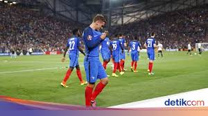 Portugal overcame the early loss of captain cristiano ronaldo to beat hosts france in the euro 2016 final and win their first major. Final Prancis Vs Portugal Adalah Cerminan Dari Keseluruhan Piala Eropa 2016