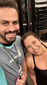 🥳Hoje comemoro mais um ano de vida e foi um daqueles dias que marcarão o  início de uma jornada incrível! 🎙️Recebi com imensa honra o renomado  médico, Dr. Samir Tuma, no nosso