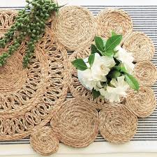 Carrie S Back Sometimes I Struggle To Keep Up With Your Love Of This Gorgeous Jute Table Runner Which Shouldn T Woven Placemats Natural Jute Table Runners