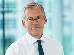 Cet homme a fait de son entreprise un géant du médical