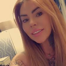 Hello, Anyone up to a chat, cant sleep, just listning music, send message