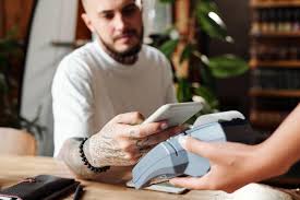 Świadczenie usług dla obywateli z innych krajów a kasa fiskalna