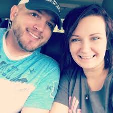 Kim Havard's Instagram, Twitter & Facebook