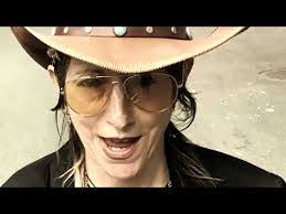 Sylvia Duff's Instagram, Twitter & Facebook