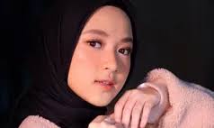 Sempat Viral, Kini Ummu Hani Hapus Unggahan Foto di Jalan Rusak untuk  Kritik Pemerintah