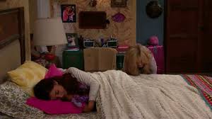 Sam tries to fulfill a community service requirement at elderly acres. Sam And Cat Gif Find On Gifer