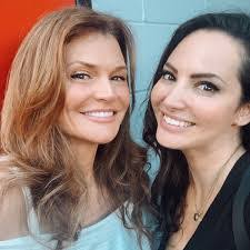 Lynette Carolla's Instagram, Twitter & Facebook