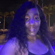 Tawanda Bennett's Instagram, Twitter & Facebook