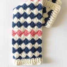 Learn how to crochet a blanket with. Crochet Harlequin Blanket Daisy Farm Crafts