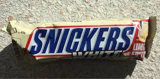 Your daily values may be higher or lower. Snickers White 49g