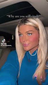 Nicole Blakley's Instagram, Twitter & Facebook