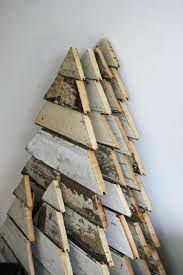 30 Ideen Fur Weihnachtsdeko Aus Holz Und Basteltipps Palette Weihnachtsbaum Weihnachtsdeko Holz Und Weihnachtsbasteln
