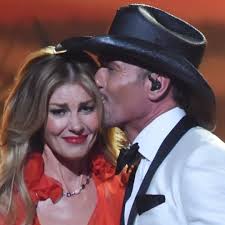 Tim McGraw makes emotional revelation about his family and childhood