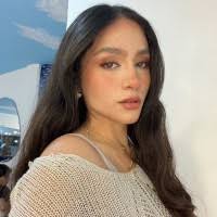 600+ "Ana-michelle" profiles