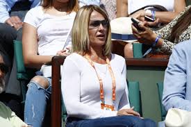 Kerri strug's heroic vault was 25 years ago. Un Livre Revele Les Mauvais Traitements Infliges A Nadia Comaneci Lors De La Dictature En Roumanie L Equipe