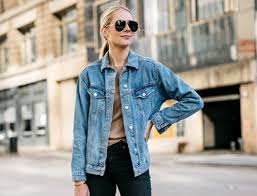 6 Ways To Style An Oversized Denim Jacket The Everygirl An awesome denim jacket will never go out of style if you learn how to wear it the right way. ways to style an oversized denim jacket