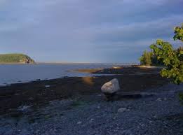 The sound of the waves, cool rock formations, and alot more! Shore Path Bar Harbor Thom P Flickr