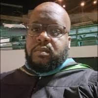 Shannon Kee's Instagram, Twitter & Facebook