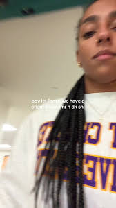 damari (@damarimoye)