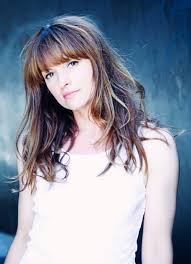 Seine patentochter alex (ina paule klink), die ebenfalls als rechtsanwältin arbeitet, steht ihm auch wenn wilsberg kaum mit frauen anbandelt, so kommt er doch zumindest bei seinen ermittlungen. Ina Paule Klink Schloss Einstein Wiki Fandom