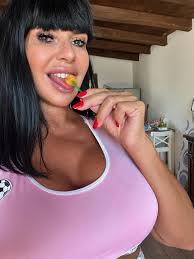 Naima Guidi OnlyFans clips - Naima Guidi exposed online