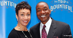 On june 12, 2014 he married anita farris monroe in coleman. Meet Nba Star Isiah Thomas Wife Zeke Thomas Who Stayed With Him Even After He Had A Love Child