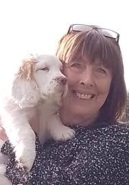 Lesley Benton's Instagram, Twitter & Facebook