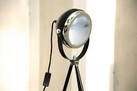 Tripod Stehlampe Headlight Schwarz Onkel Edison Lampen Design