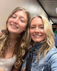 Does anyone know if that guy still fixes lawn mowers off of browning and rt  130