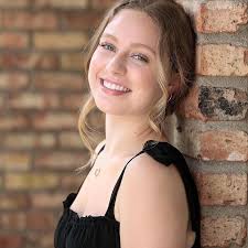 hey! my name is Olivia and i'm from St. Michael Minnesota. I plan