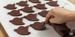 Y mercadona es un buen lugar para hacerte con ellos y sus productos procesados que, aparte de por lo tanto, y si lo que queremos de verdad es poder ganar masa muscular y lucir éstos de forma. Receta De Galletas De Halloween Mercadona