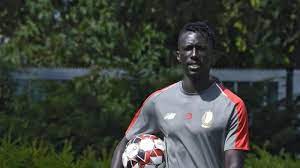 De 2000 à 2004 mbaye leye joue à l'oc cesson sévigné près de rennes, il inscrit une première ligne à son palmarès en gagnant la coupe de. Standard Liege Appoint Former Senegal Striker Mbaye Leye As Manager Afroballers