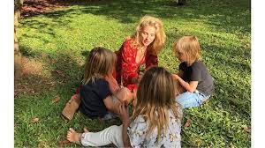 January 25, 2021, 2:18 pm 94 views. Darum Nahm Elsa Pataky Nie Chris Hemsworths Nachnamen An Promiflash De