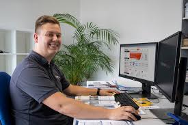 Was sind die tätigkeiten eines ecommerce. Ausbildung Als Kaufmann Im E Commerce In Lindlar Aktuelles Aus Den Orten