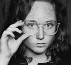 Edie Lynn's Instagram, Twitter & Facebook