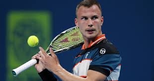 Marton fucsovics celebrates becoming the first hungarian man to reach the roland garros fourth round since balazs taroczy in 1984. Index Sport Fucsovics Szettelonyben Volt De Nem Jott Ossze A Bravur Djokovics Ellen