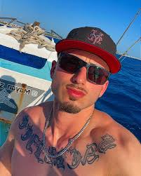 Jesse James (@jjresinfx) • Instagram photos and videos