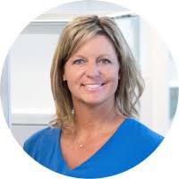 Stacy Wade's Instagram, Twitter & Facebook