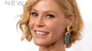 Julie Bowen protagonizará 'Raised by Wolves', la nueva comedia de los  creadores de 'Will & Grace'