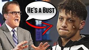 Deebo Samuel Survives Scary Potential Knee Injury, Only Suffers Ankle  Sprain Pat McAfee Reacts